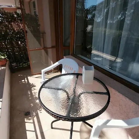 דירה студио аглая וארנה